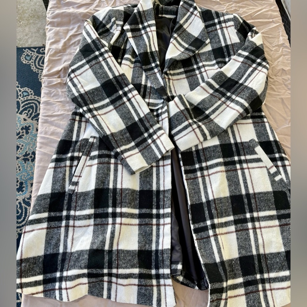 SHEIN Black and White Plaid Coat - size large